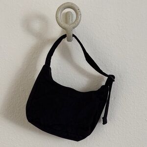 BAGGU Nylon Shoulder Bag